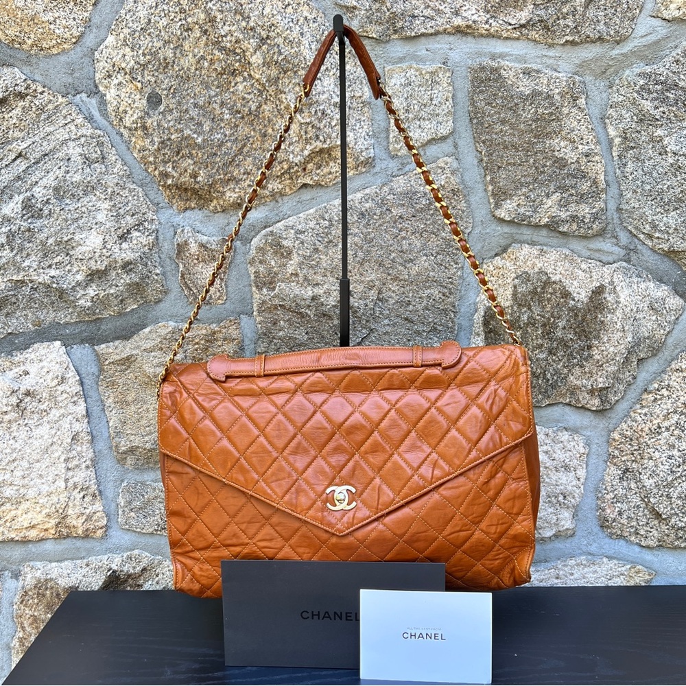 Vtg CHANEL large classic ginger lambskin shoulder bag